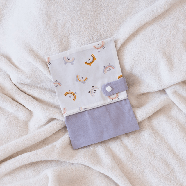 Protège Carnet de Santé Gris / Arc-animaux